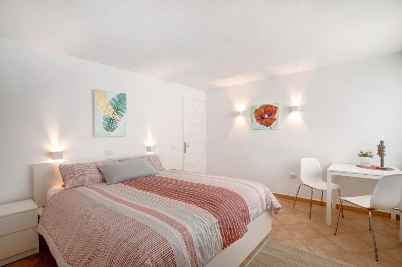 Apartment Seaside Лос Реалехос Екстериор снимка